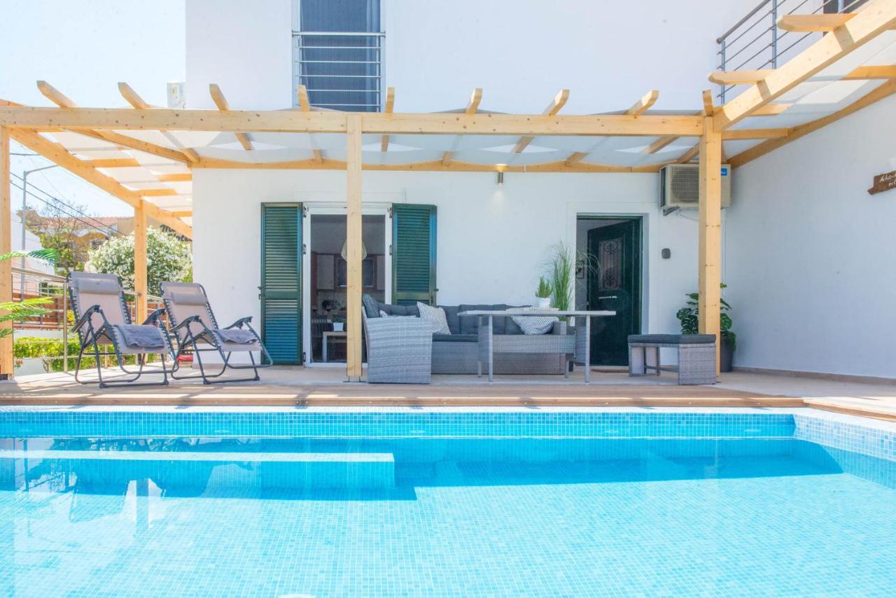 Acharavi Beach Villa 外观 照片
