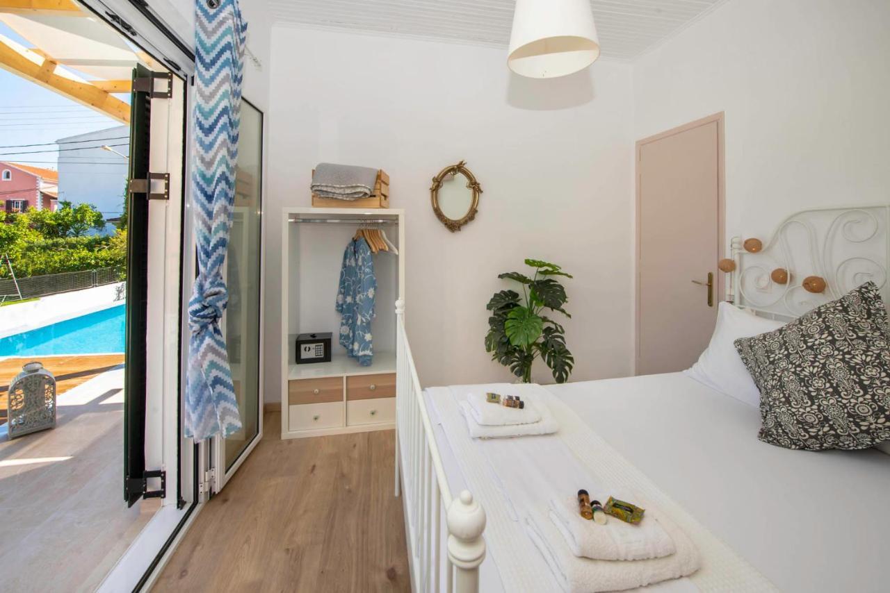 Acharavi Beach Villa 外观 照片