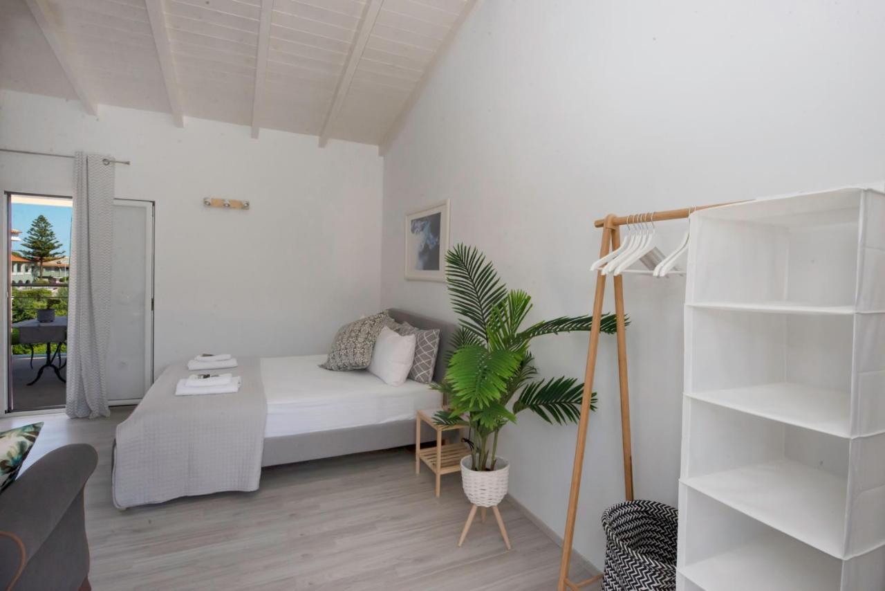 Acharavi Beach Villa 外观 照片