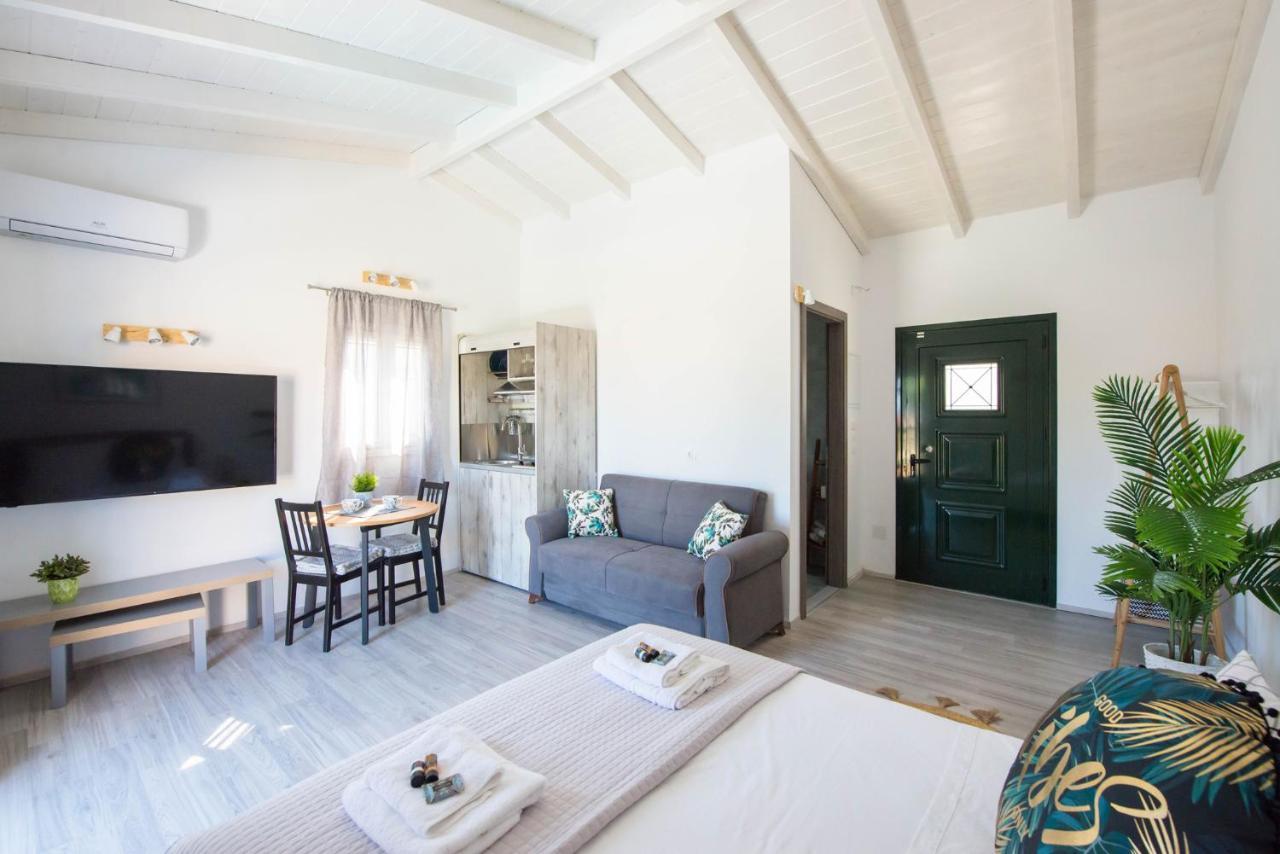 Acharavi Beach Villa 外观 照片